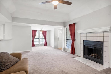 114 N Kanaio Dr unit A, Bastrop, TX 78602 - photo 5