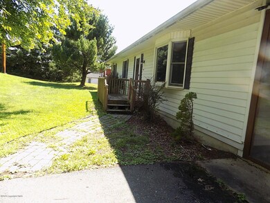 950 N Garibaldi Ave, Bangor, PA 18013 - photo 7