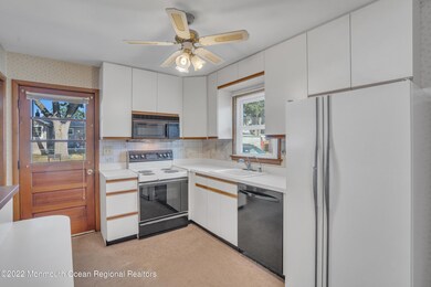 20 Luppatatong Ave, Keyport, NJ 07735 - photo 7