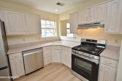 2303 Logan Ct, Toms River, NJ 08755 - photo 6