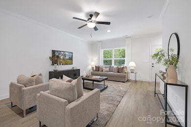 4207 Eagle Chase Dr, Charlotte, NC 28216 - photo 5