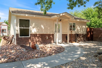 33-Detached Casita