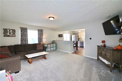 512 Southern Pines Dr, Whiteland, IN 46184 - photo 5