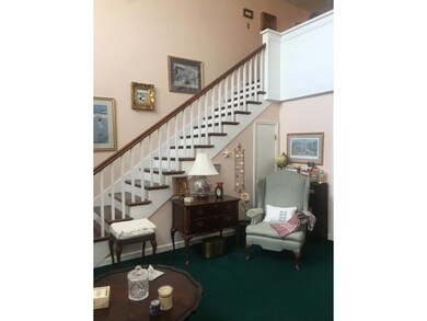 Great Room stairs to 1st level
