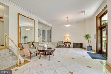 Schuyler Arms unit 610, Washington, DC 20009 - photo 3