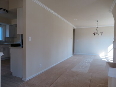 307 Hiawatha Dr, Lake In the Hills, IL 60156 - photo 4