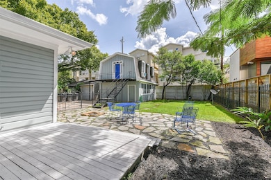 2513 Yupon St, Houston, TX 77006 - photo 7