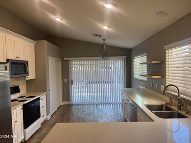 1052 N Hudson Place, Chandler, AZ 85225 - photo 6