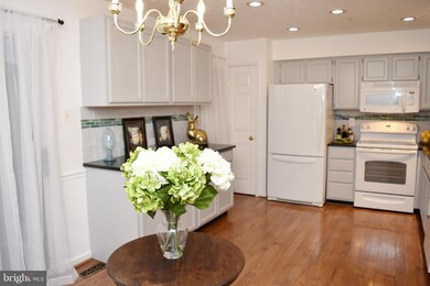 7942 Brightwind Ct, Ellicott City, MD 21043 - photo 5