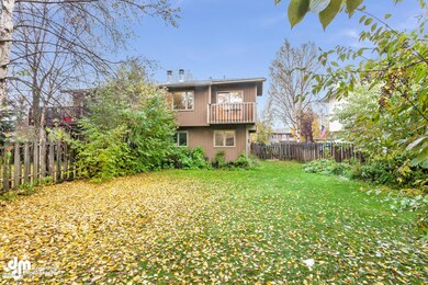 3929 Roundtop Cir Anchorage AK-large-018