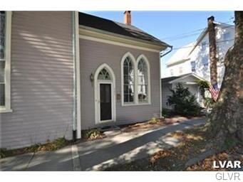 323 2nd St, Slatington, PA 18080 - photo 2