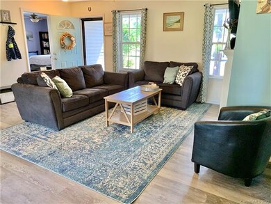 1572 Stonecroft Dr, Lincolnton, NC 28092 - photo 5