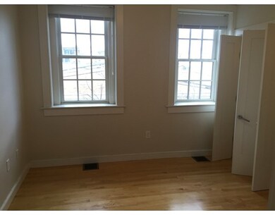 72 Hamilton St unit 4, Cambridge, MA 02139 - photo 6