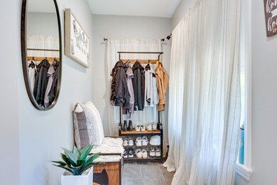 108 Leighton St, Fitchburg, MA 01420 - photo 3