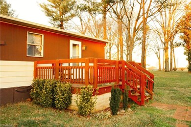 3146 Salisbury Hwy, Statesville, NC 28677 - photo 5