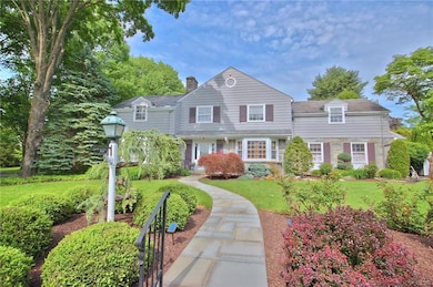 2850 Gordon St, Allentown, PA 18104 - photo 2