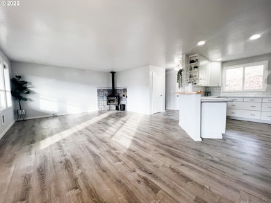 111 Valley View Dr, John Day, OR 97845 - photo 5