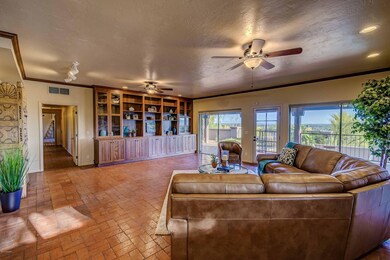 4620 N Camino Real__145