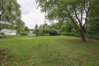 419 Ross Rd, Pembroke, NH 03275 - photo 5