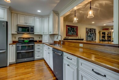 13 Wynridge Rd, Windham, NH 03087 - photo 5