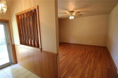 11601 W 51st Terrace, Shawnee, KS 66203 - photo 3