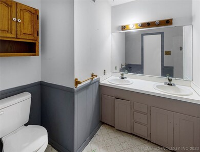 2112 Chickasaw Blvd, Ardmore, OK 73401 - photo 7