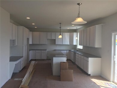 258 Danbury Dr, Nazareth, PA 18064 - photo 2