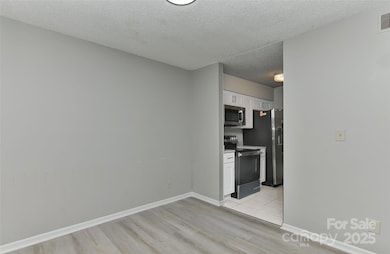 11024 Harrowfield Rd, Charlotte, NC 28226 - photo 6