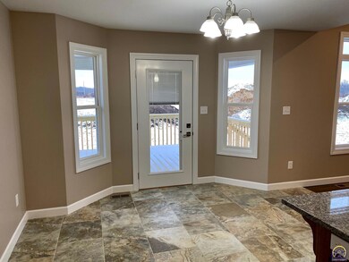 3338 SW 43rd St, Topeka, KS 66610 - photo 4