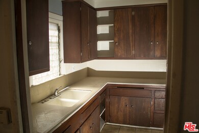 1457 W 57th St, Los Angeles, CA 90062 - photo 5