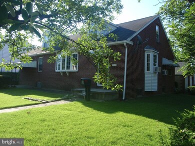 410 W Providence Rd, Aldan, PA 19018 - photo 2