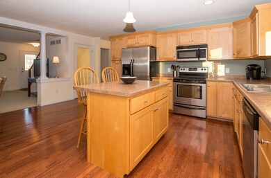 5173 Fox Sedge Ln, Fitchburg, WI 53711 - photo 6