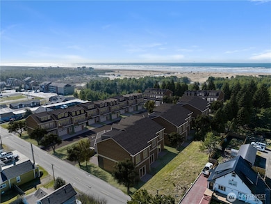 301 Ocean Beach Blvd N, Long Beach, WA 98631 - photo 3