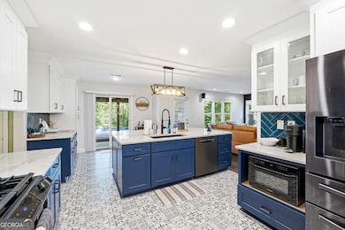 6430 N Glen Dr, Cumming, GA 30028 - photo 5