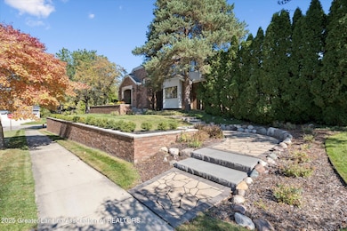 04-420-Woodland-Pass-East-Lansing-MI-488