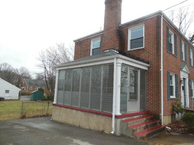 Enclosed Side Porch