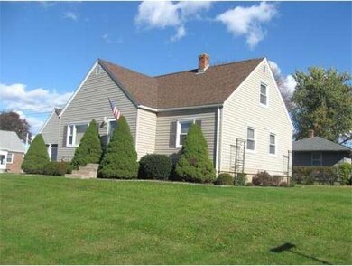 163 Hafey St, Chicopee, MA 01013 - photo 4