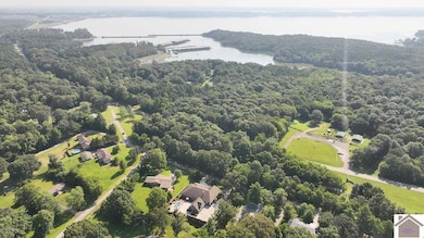 135 Allegheny Rd, Gilbertsville, KY 42044 - photo 3