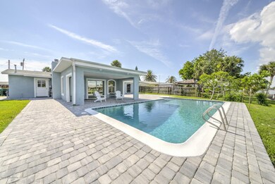 Beautiful Pool Home