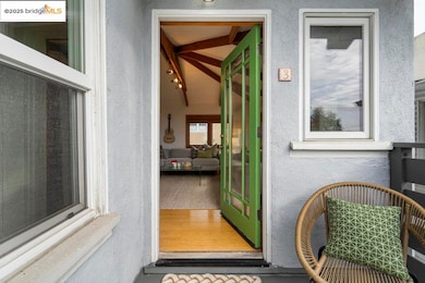 2587 Piedmont Ave unit 3, Berkeley, CA 94704 - photo 2