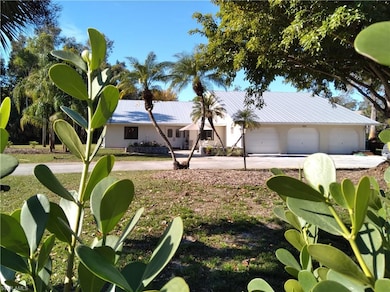 883 Cassena Rd, Naples, FL 34108 - photo 5