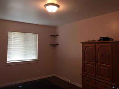 GOOD SIZED MASTER BEDROOM WITH MASTER BATH AND WAL