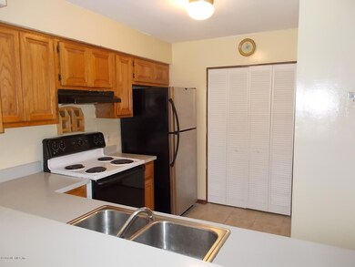 4482 Melissa Ct N, Jacksonville, FL 32210 - photo 6