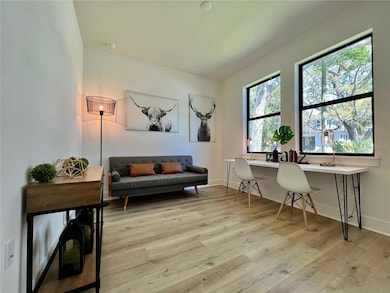 4808 N 12th St, Tampa, FL 33603 - photo 7