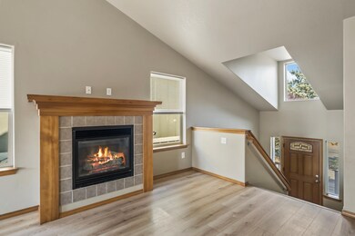 63221 Boyd Acres Rd, Bend, OR 97701 - photo 6