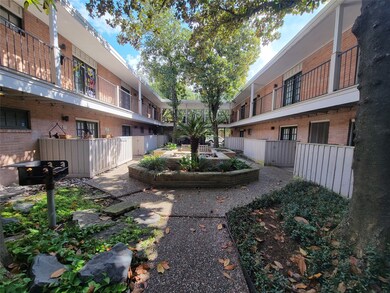 1801 Cortlandt St unit 7, Houston, TX 77008 - photo 2