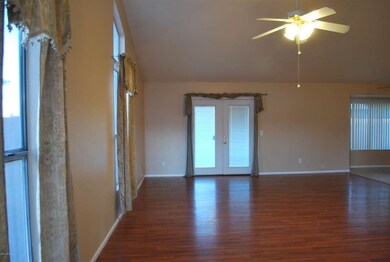 ENTRY-PERGO FLOORING
