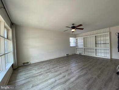 113 Creston Ave, Audubon, NJ 08106 - photo 6