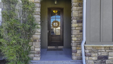 5-web-or-mls-Gold Finch 6504 (5)