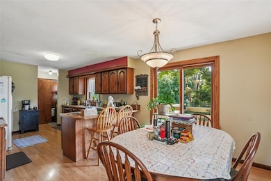 4848 W 48th St N, Newton, IA 50208 - photo 7